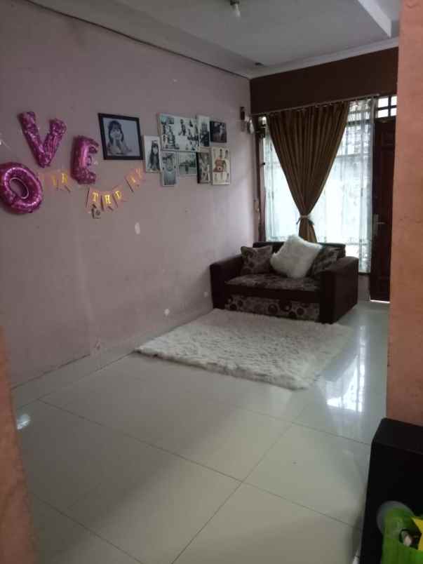 dijual rumah bumi asri gempolsari