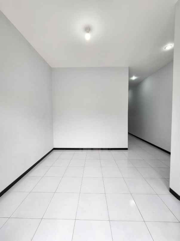 dijual rumah bunton wagir malang