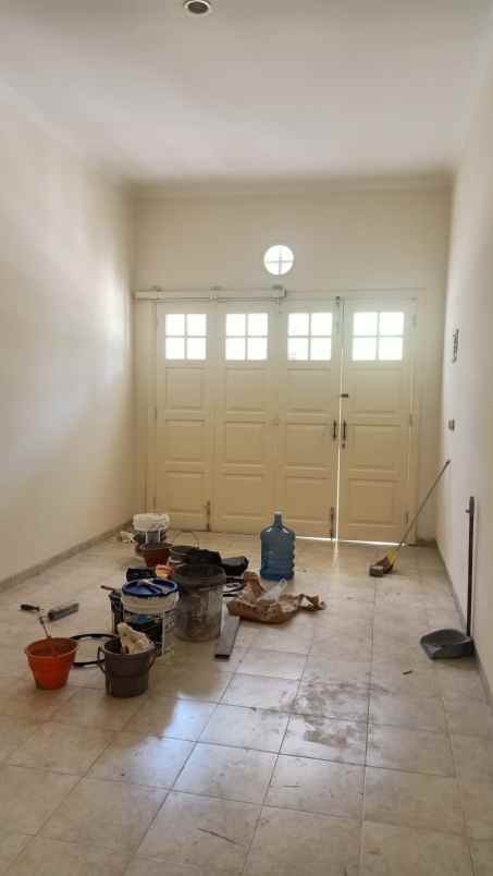 dijual rumah central park mulyosari