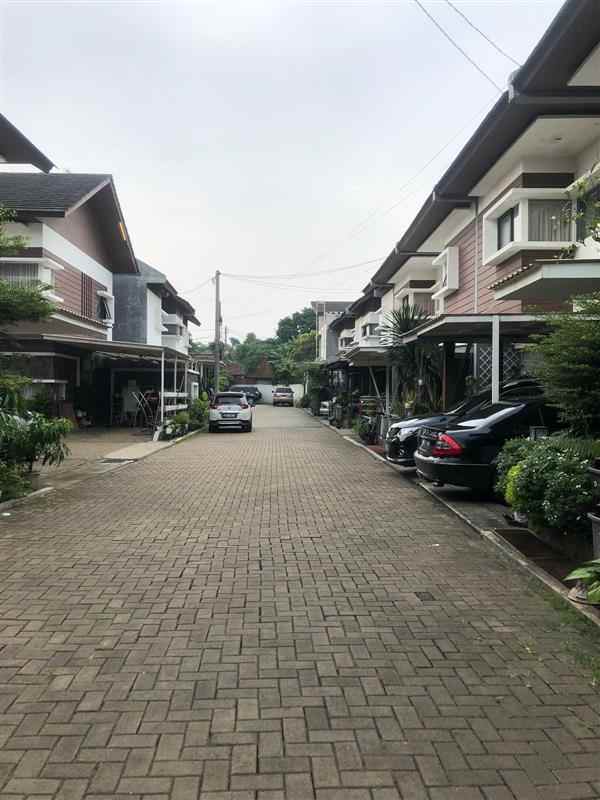 dijual rumah cibubur jatirangga