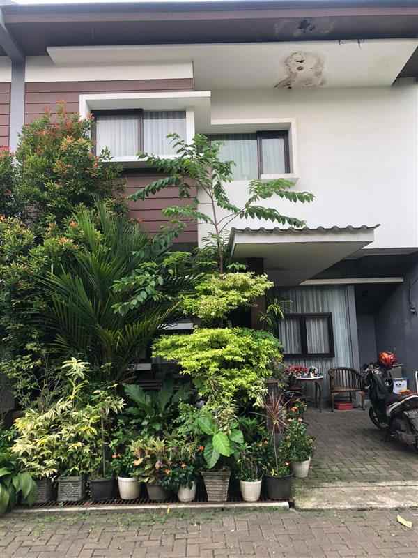 dijual rumah cibubur jatirangga