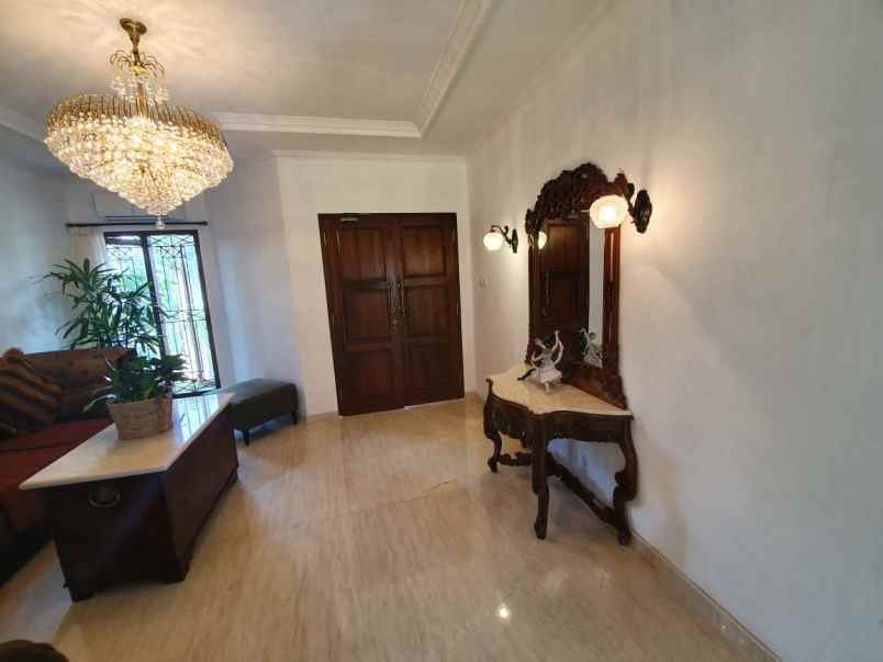 dijual rumah cilandak timur