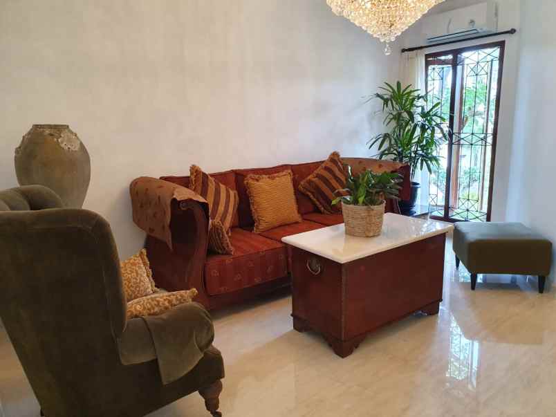 dijual rumah cilandak timur