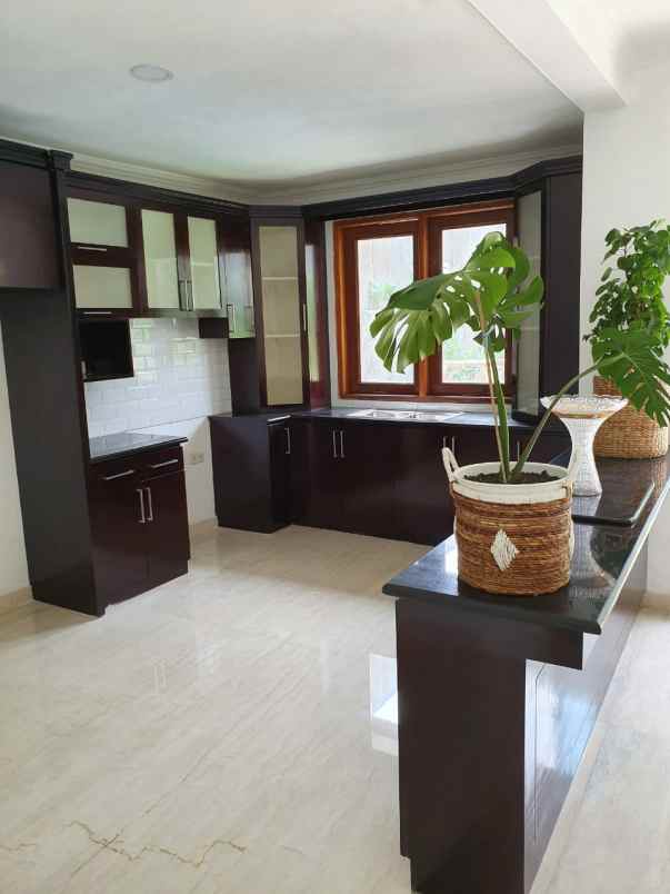 dijual rumah cilandak timur