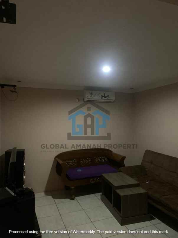 dijual rumah cipageran