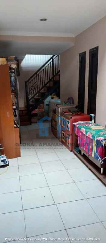 dijual rumah cipageran