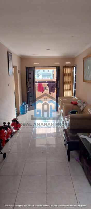 dijual rumah cipageran