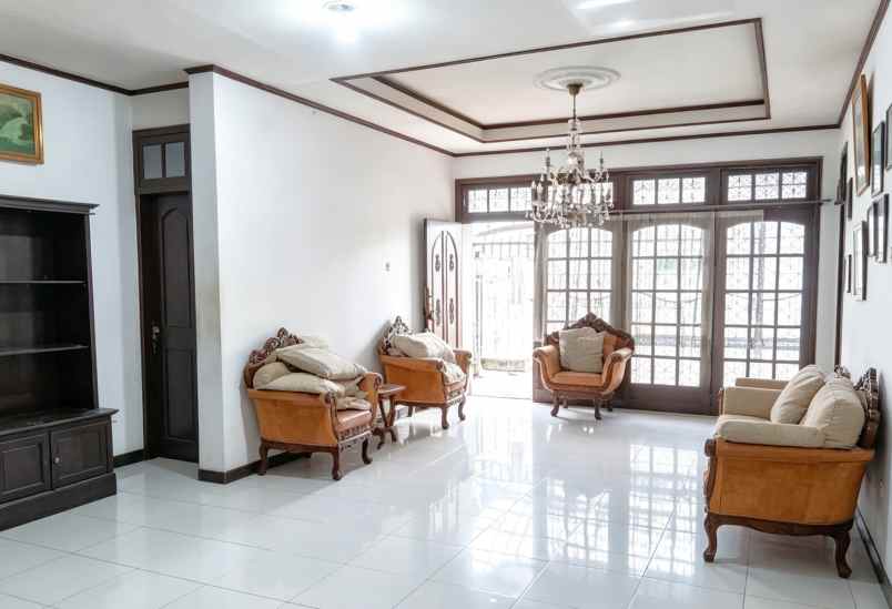 dijual rumah cipinang