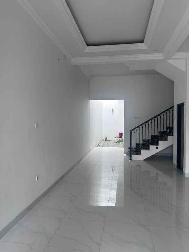 dijual rumah cipinang cempedak