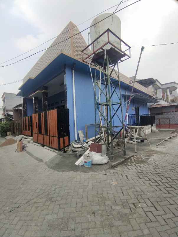 dijual rumah cipondoh makmur
