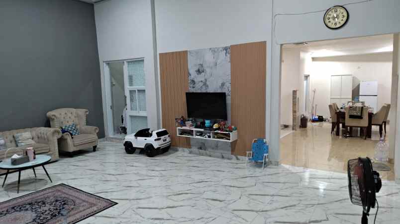 dijual rumah ciputat