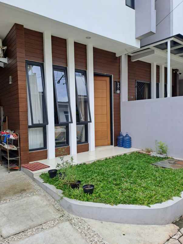 dijual rumah cirendeu tangerang