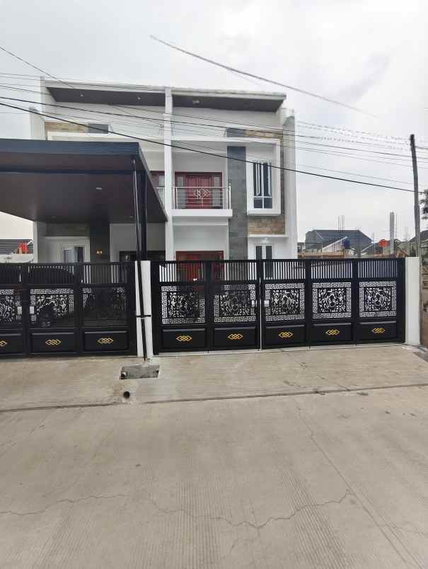 dijual rumah cisaranten kulon