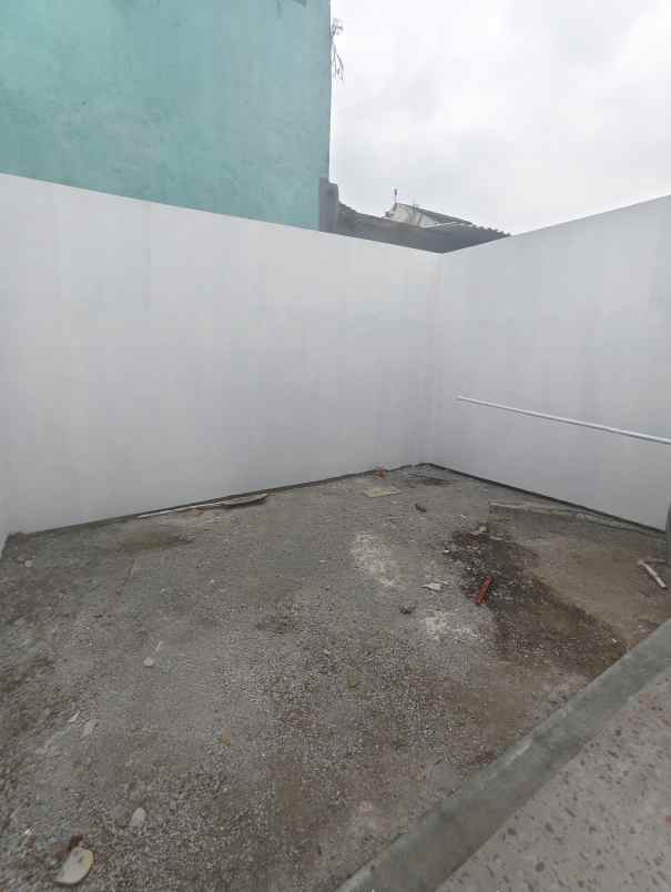 dijual rumah cisaranten kulon