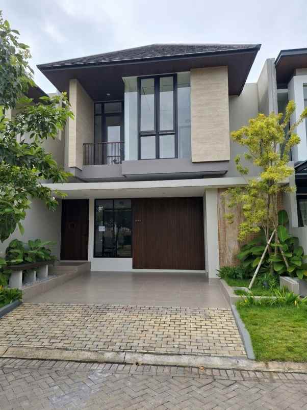 dijual rumah citraland woodland surabaya