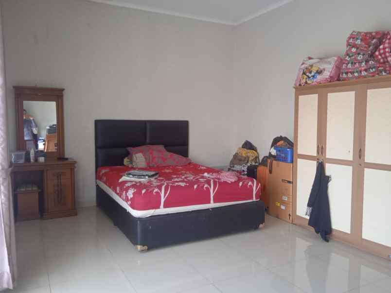 dijual rumah ciwastra