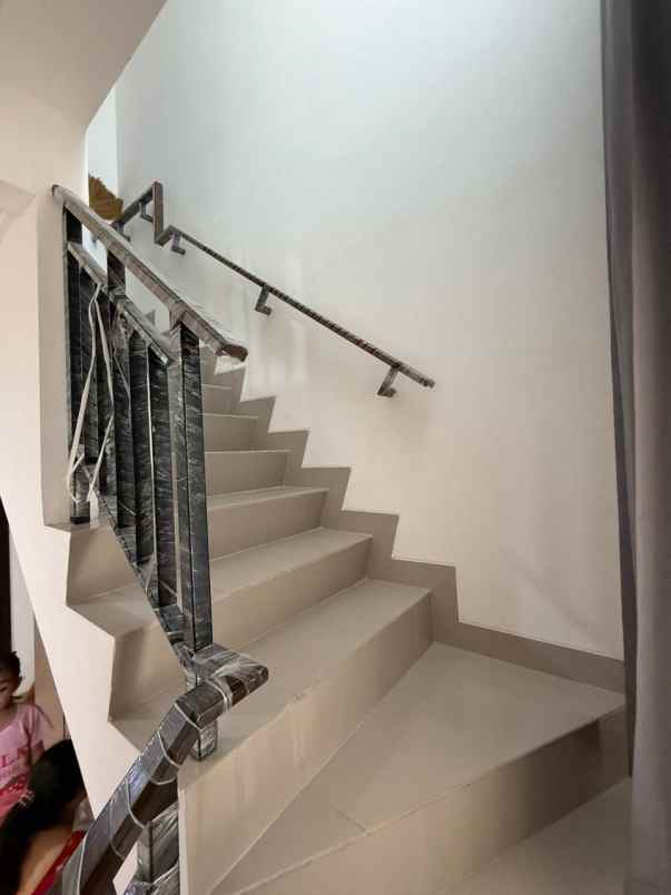 dijual rumah cluster california pik 2