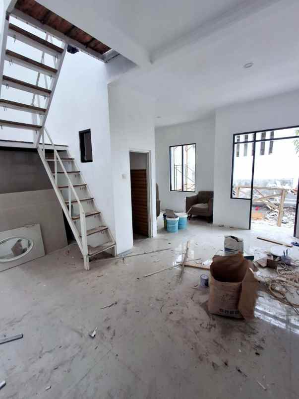 dijual rumah cluster calista city light