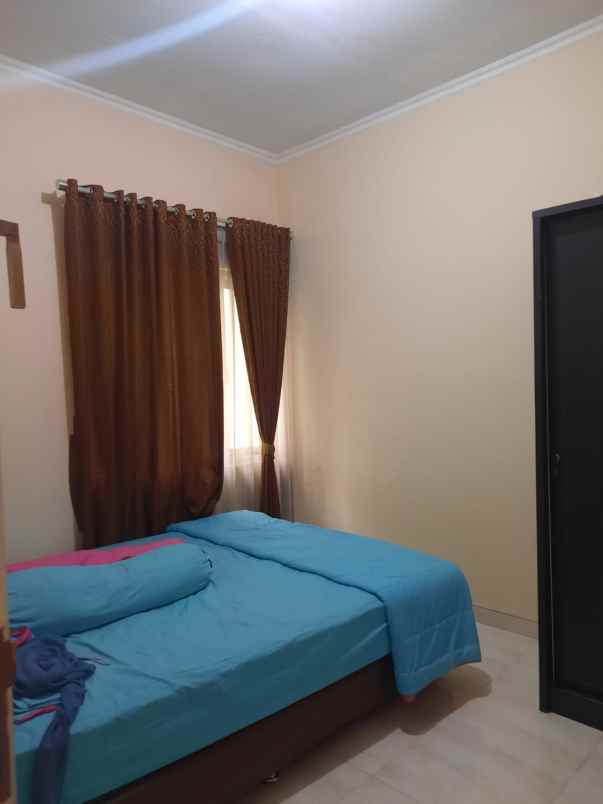 dijual rumah cluster kamayangan