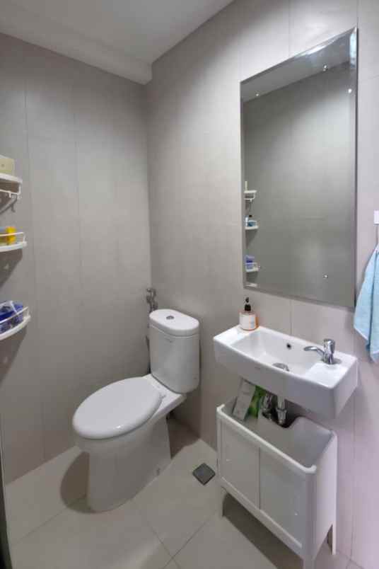 dijual rumah cluster magenta residence