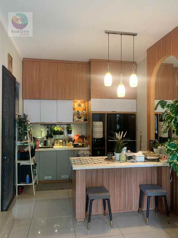 dijual rumah cluster magenta summarecon