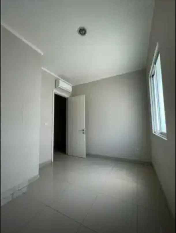 dijual rumah cluster mapel summarecon
