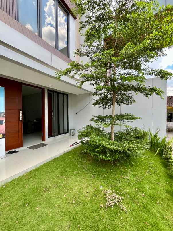 dijual rumah condongcatur depok sleman