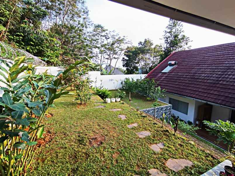 dijual rumah dago giri cidadap kota bandung