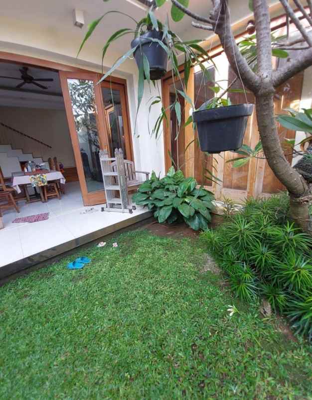 dijual rumah delman indah kebayoran