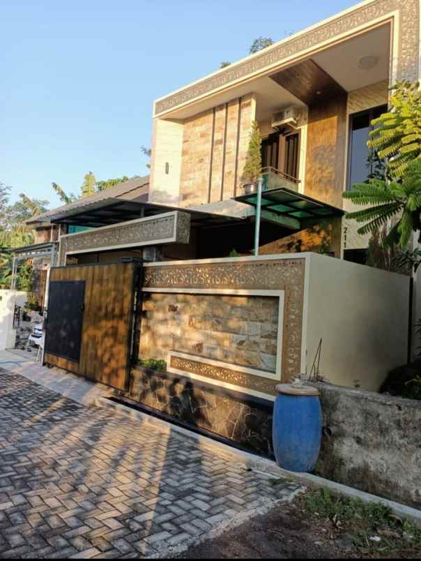 dijual rumah di candi kalasan manyaran semarang