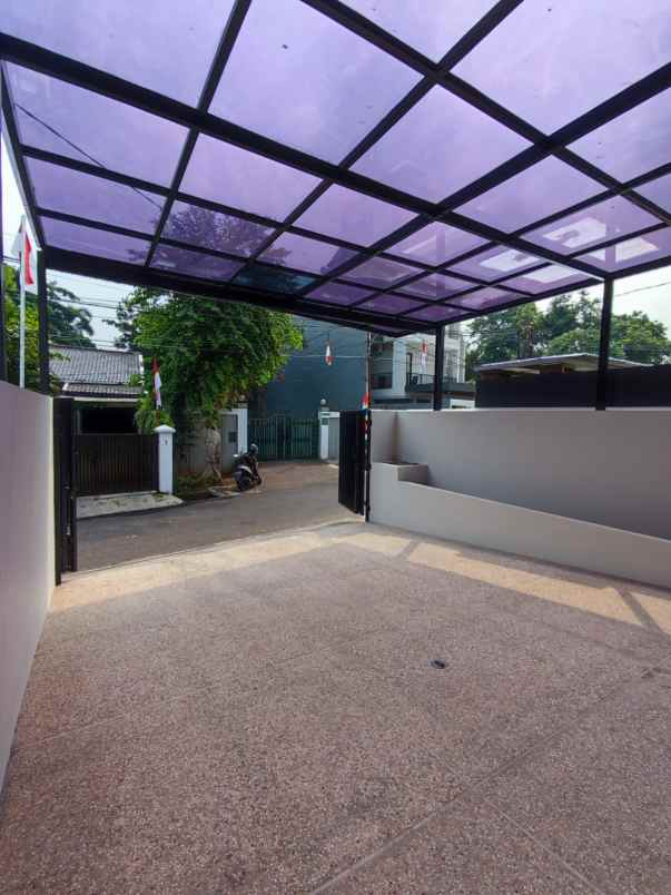 dijual rumah di jl cipete jakarta selatan