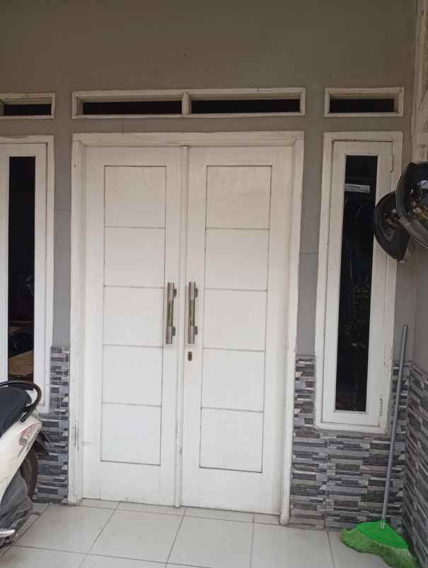 dijual rumah di pondok cabe ilir tangsel