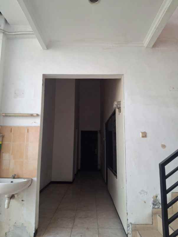 dijual rumah eks kos2an sidosermo indah