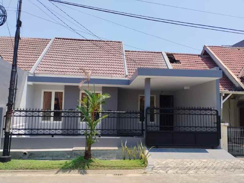 dijual rumah galaxy bumi permai araya