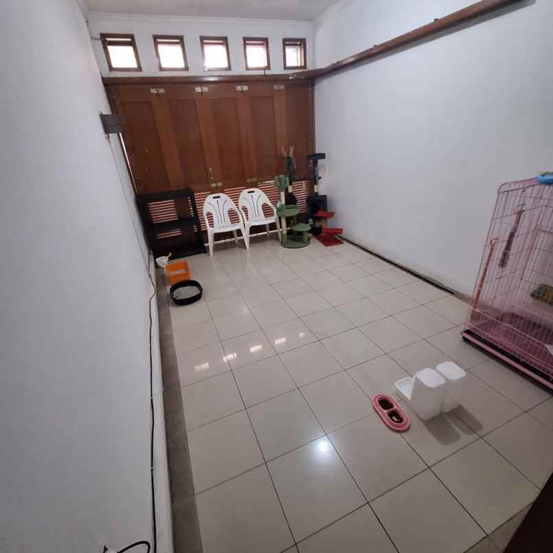 dijual rumah gegerkalong bandung