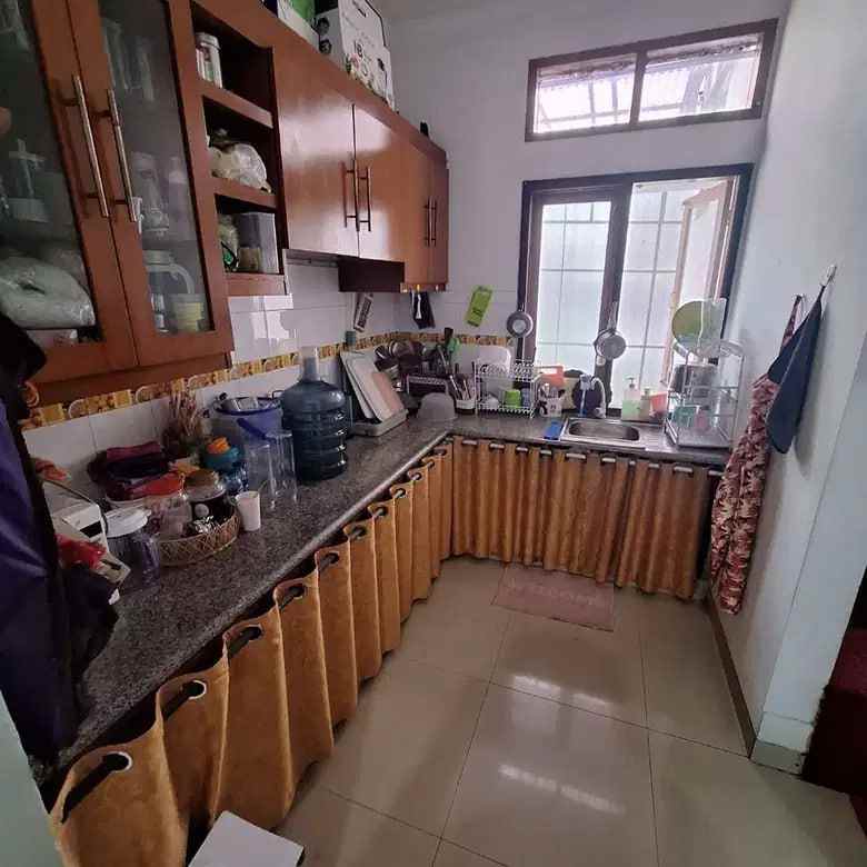 dijual rumah gegerkalong bandung