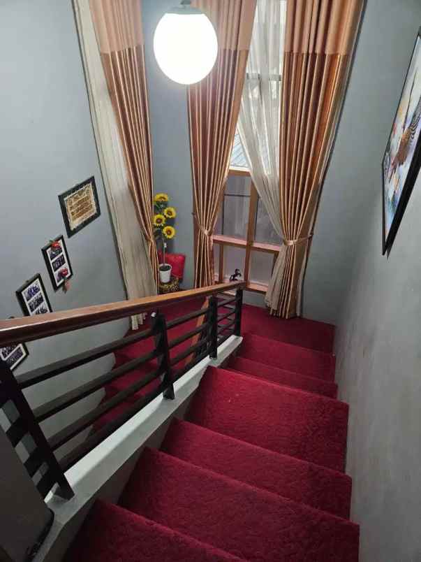 dijual rumah gegerkalong bandung