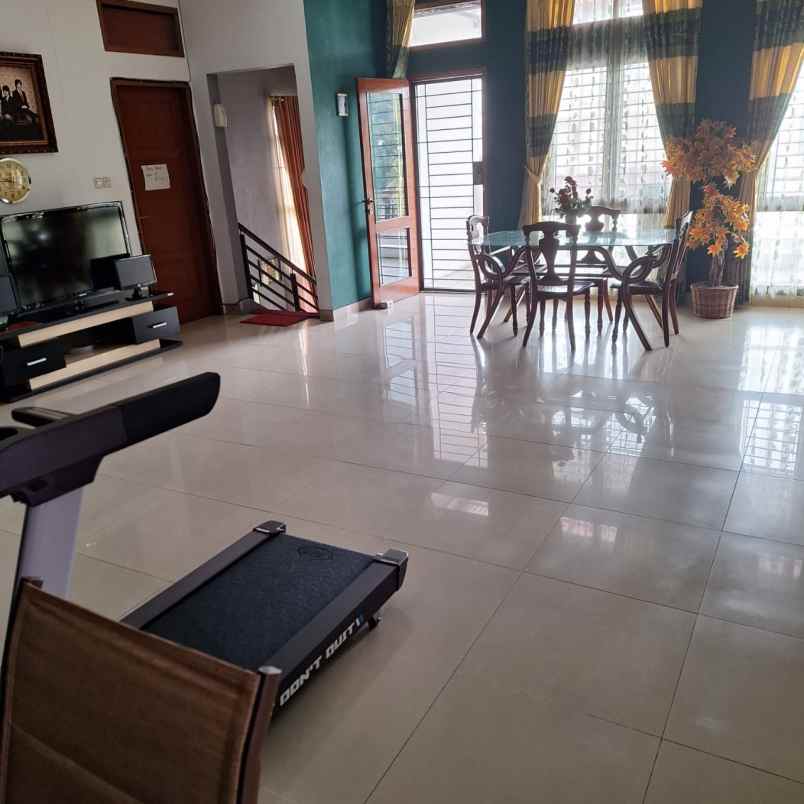 dijual rumah gegerkalong bandung