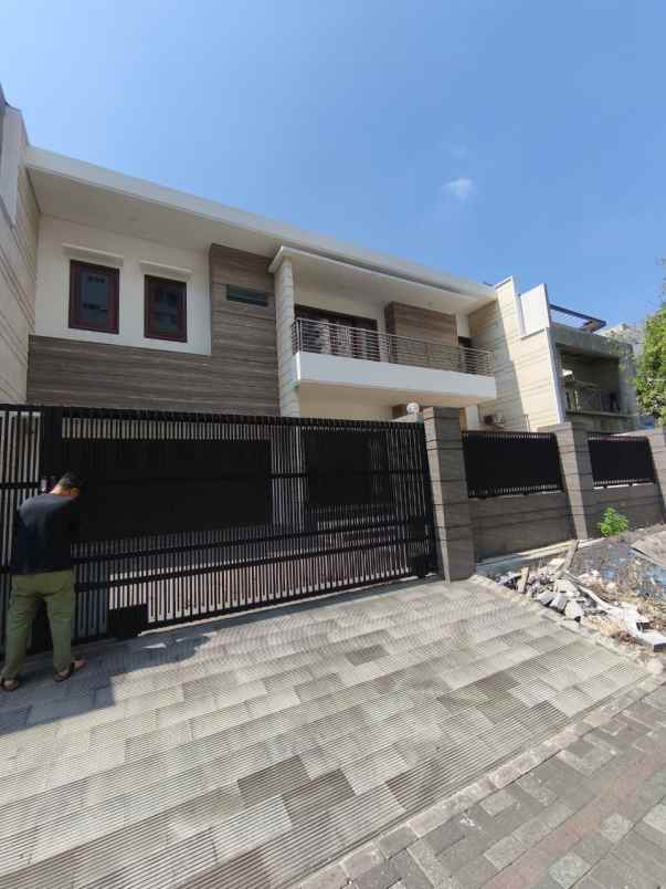 dijual rumah graha family blok l