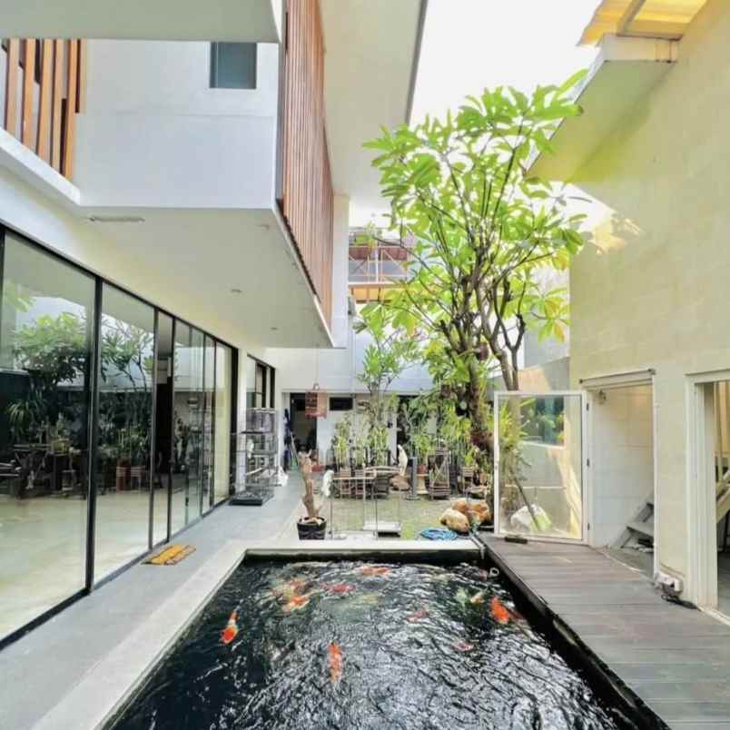 dijual rumah graha natura