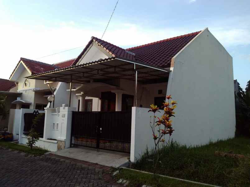 dijual rumah graha sampurna indah