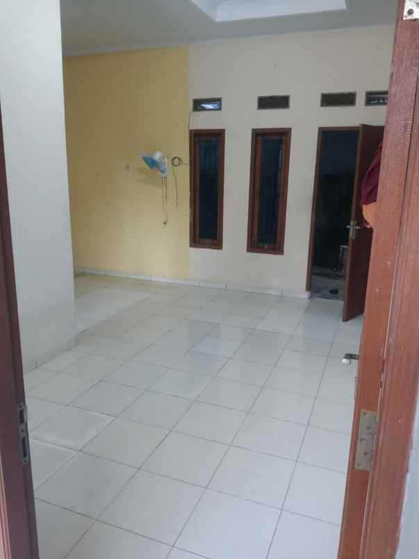 dijual rumah hasanah village pancoran