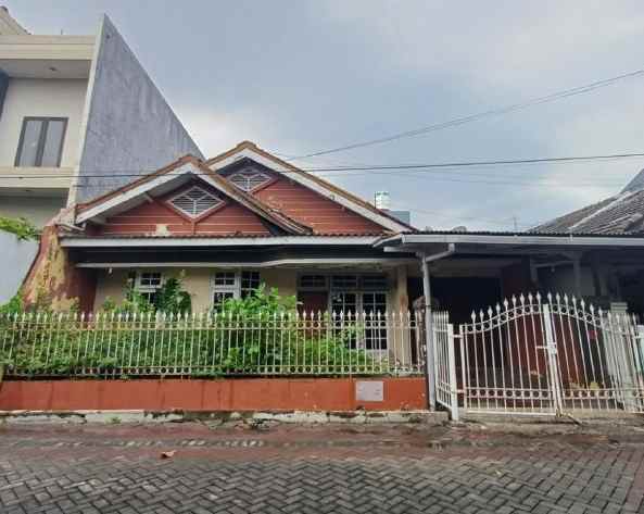 dijual rumah hitung tanah nirwana exekutif surabaya