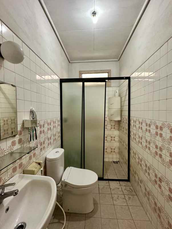 dijual rumah hj nawi