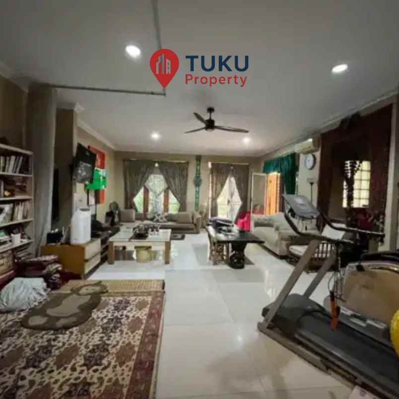 dijual rumah hook luas nyaman di griya loka bsd