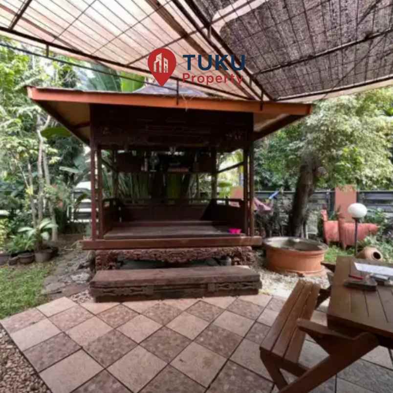 dijual rumah hook luas nyaman di griya loka bsd