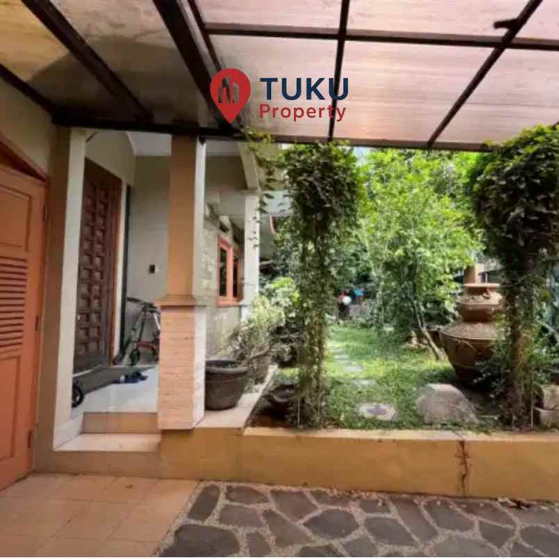 dijual rumah hook luas nyaman di griya loka bsd