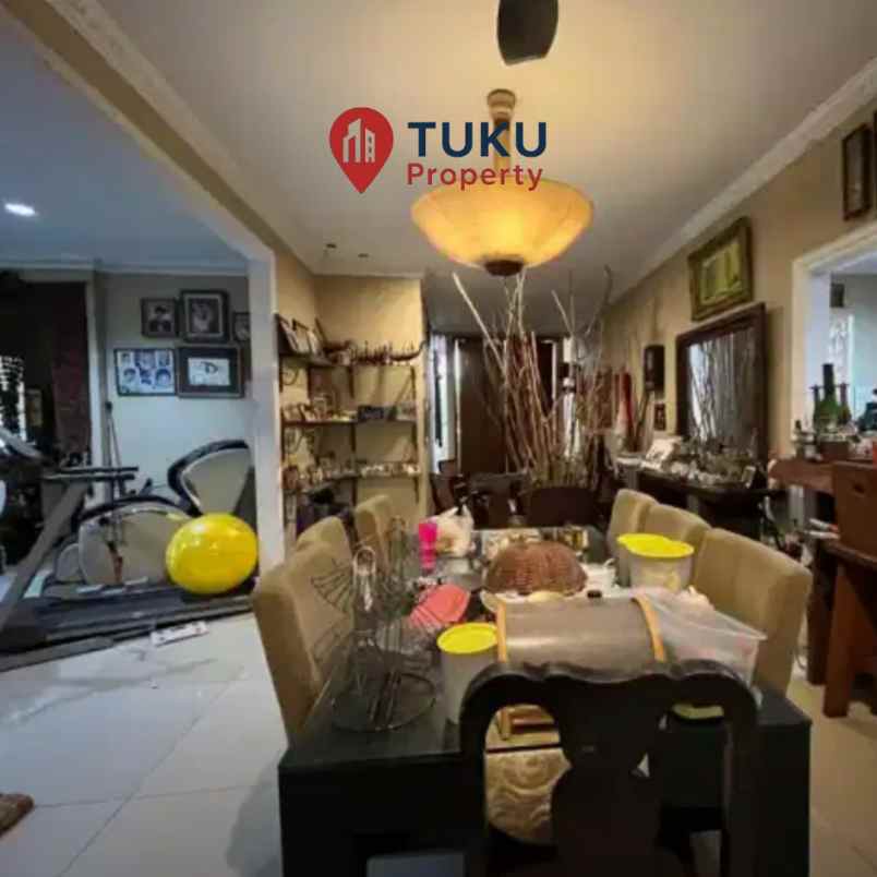 dijual rumah hook luas nyaman di griya loka bsd