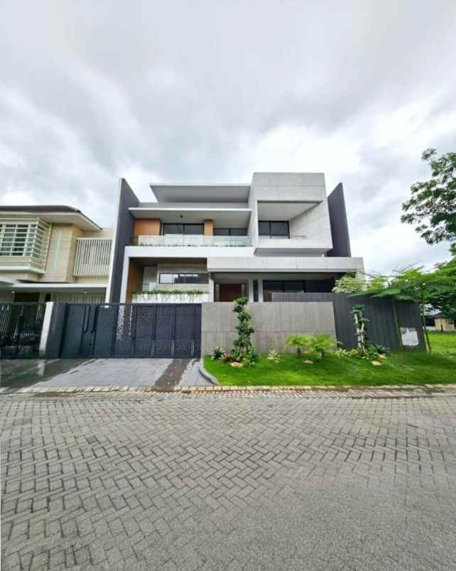 dijual rumah imperial golf pakuwon indah