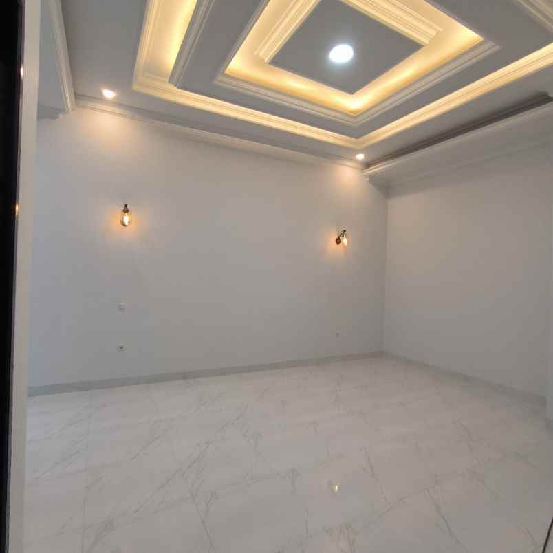 dijual rumah jagakarsa jakarta selatan